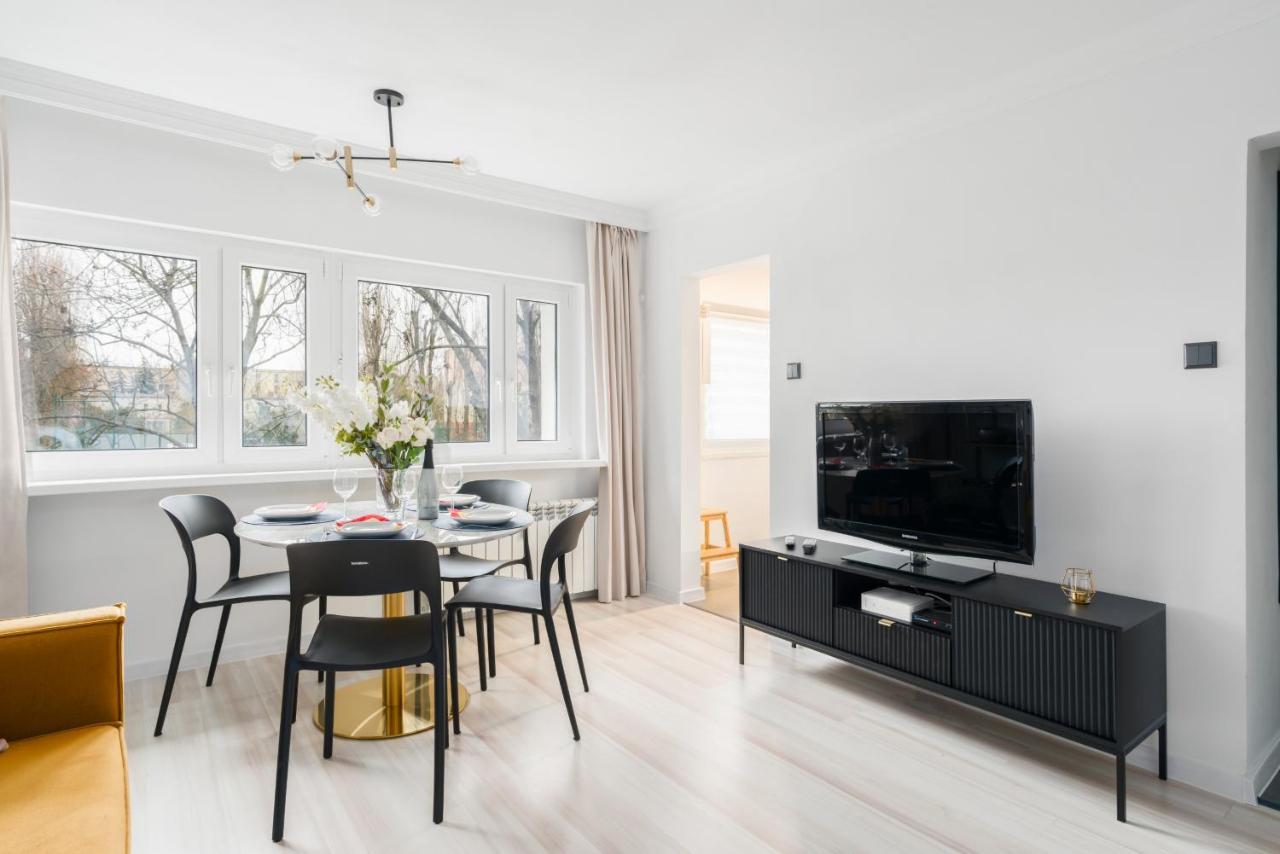 Grunwald Jesienna Apartment Comfort By Noclegi Renters Познан Екстериор снимка