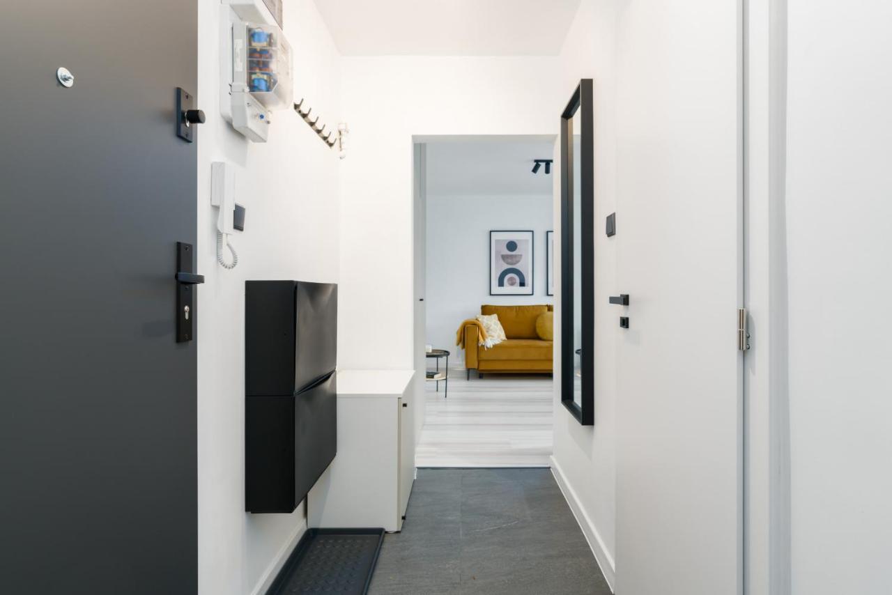 Grunwald Jesienna Apartment Comfort By Noclegi Renters Познан Екстериор снимка