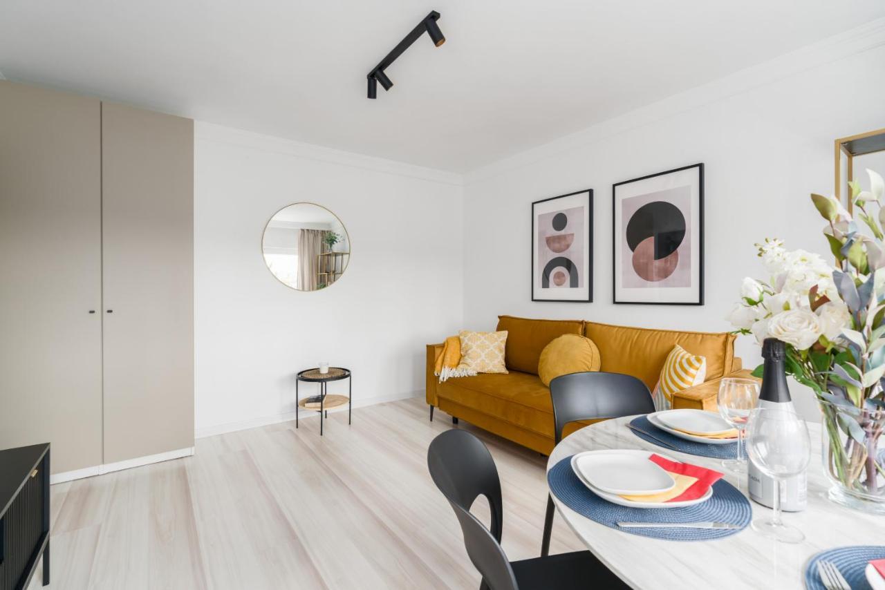 Grunwald Jesienna Apartment Comfort By Noclegi Renters Познан Екстериор снимка