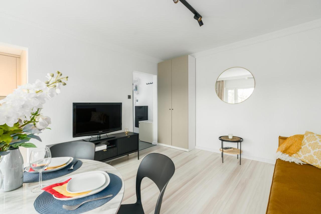 Grunwald Jesienna Apartment Comfort By Noclegi Renters Познан Екстериор снимка